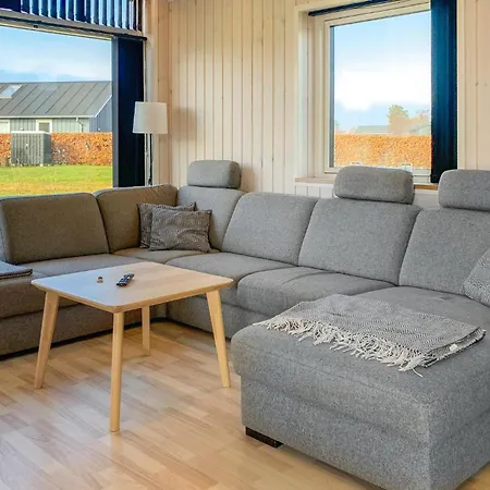 In Grenaa With Kitchen Holiday home Brondstrup