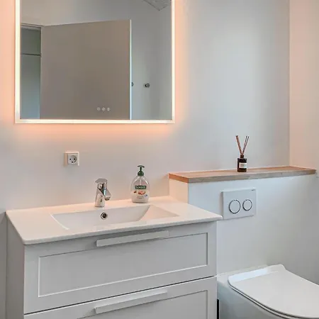 In With Kitchen بيت للعطل *